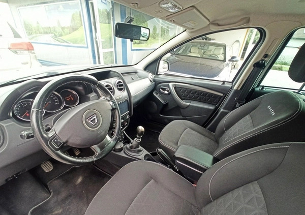 Dacia Duster cena 37900 przebieg: 135000, rok produkcji 2015 z Rzeszów małe 191